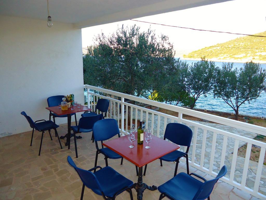 Apartments Loncar Drvenik Veliki Zewnętrze zdjęcie
