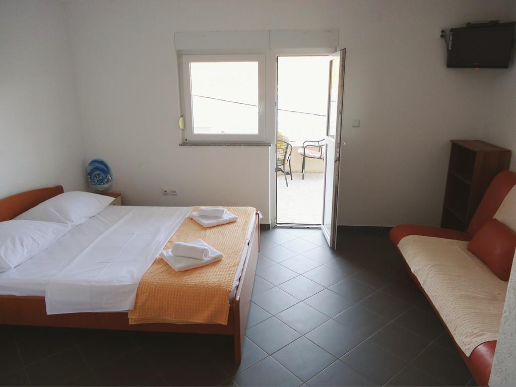 Apartments Loncar Drvenik Veliki Pokój zdjęcie